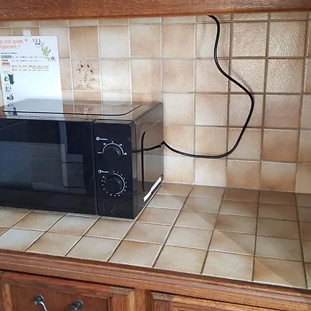 Сasa de vacaciones Maison Ouvriere Pour 10 Personnes Trignac